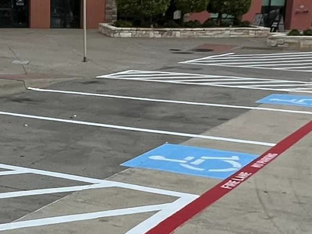 Handicap Stall Striping Jacksonville, FL